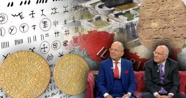 “Alfabeti jonë fillon me agimet njerëzore”, rrjedhja e shqipes nga hieroglifet, shkrimet kunjiform deri tek alfabeti pellzag