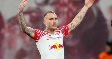 Davies me “valixhe në duar”, Bayern “piketon” pasardhësin e kanadezit