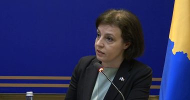 Një xhami për qendër votimi, kërkesa e çuditshme e Donika Gërvallës