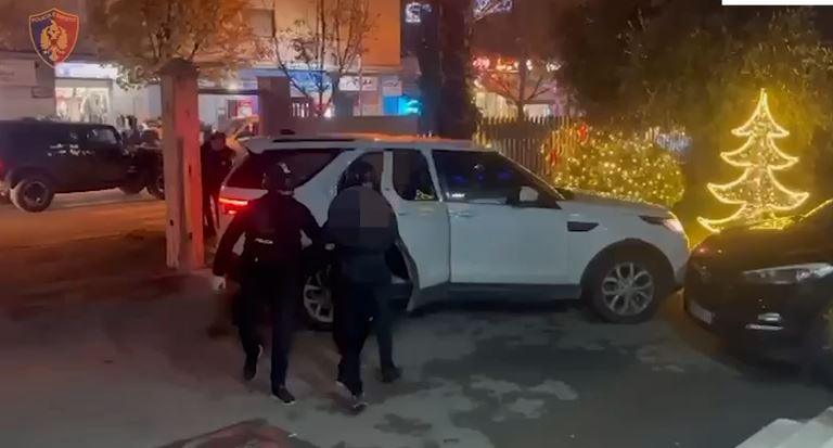 Sherri mes dy personave përfundon fatal, vritet një person në Durrës. Autori shok me viktimën (EMRAT)