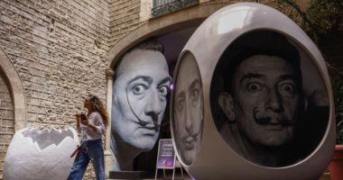 Ekspozita e veprave të vjedhura të Dali dhe De Chirico hap dyert në Milano