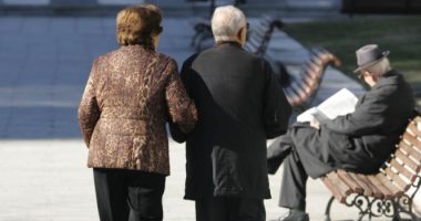 Bonusi i pranverës për pensionistët, 100 euro për pensionet deri 20 mijë lekë