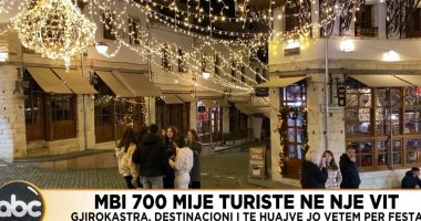 Mbi 700 mijë turistë për një vit/ Gjirokastra, destinacioni i të huajve jo vetëm për festa