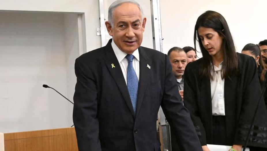 Netanyahu në gjykatën e Tel Avivit për të dëshmuar mbi akuzat për korrupsion