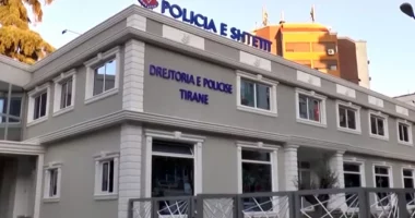 Kanosën dy punonjësit e ujësjellësit/ Arrestohet 33-vjeçari në Tiranë, procedohet një tjetër