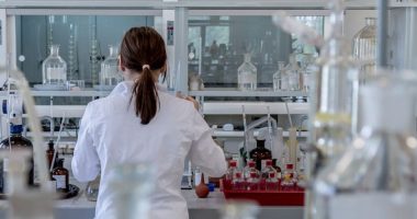 Shkencëtarët zbulojnë shenjat e hershme të kancerit të mushkërive, përmes një testi të ri urine