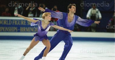 Vdesin kampionët e patinazhit/ Evgenia Shishkova e Vladimir Nuamov u përfshinë në aksidentin ajror