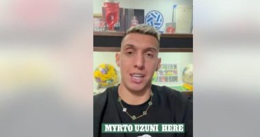 Uzuni përshëndet tifozët/ Austin prezanton yllin kuqezi si lojtarin e tij të ri