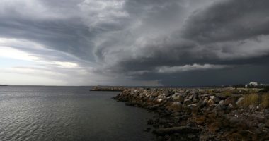 Më shumë se 25,000 familje në Australi pa energji për shkak të stuhisë