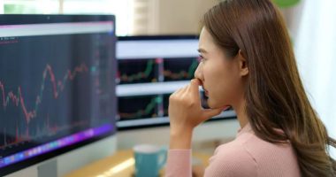 Mbretëri e Bashkuar/ Paundi shënon rënie rekord, rriten kostot e huamarrjes