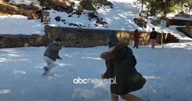 Qafë Shtamë, bora tërheq vizitorët/ Parku Kombëtar, destinacion i preferuar në fundjavë