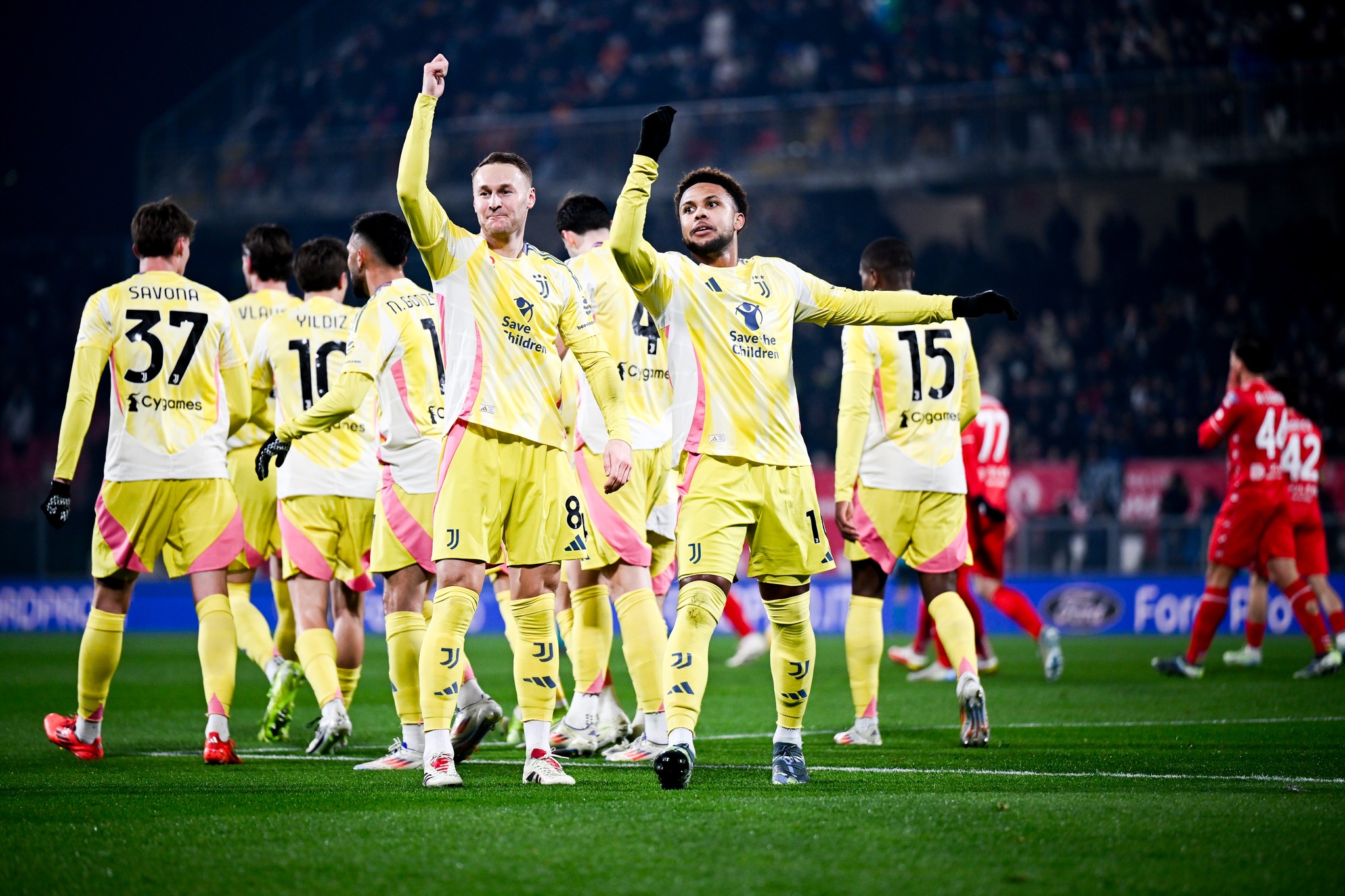 Champions, Liverpool dominon/ Ndalet Juventus në Belgjikë, Dortmund bie në Itali