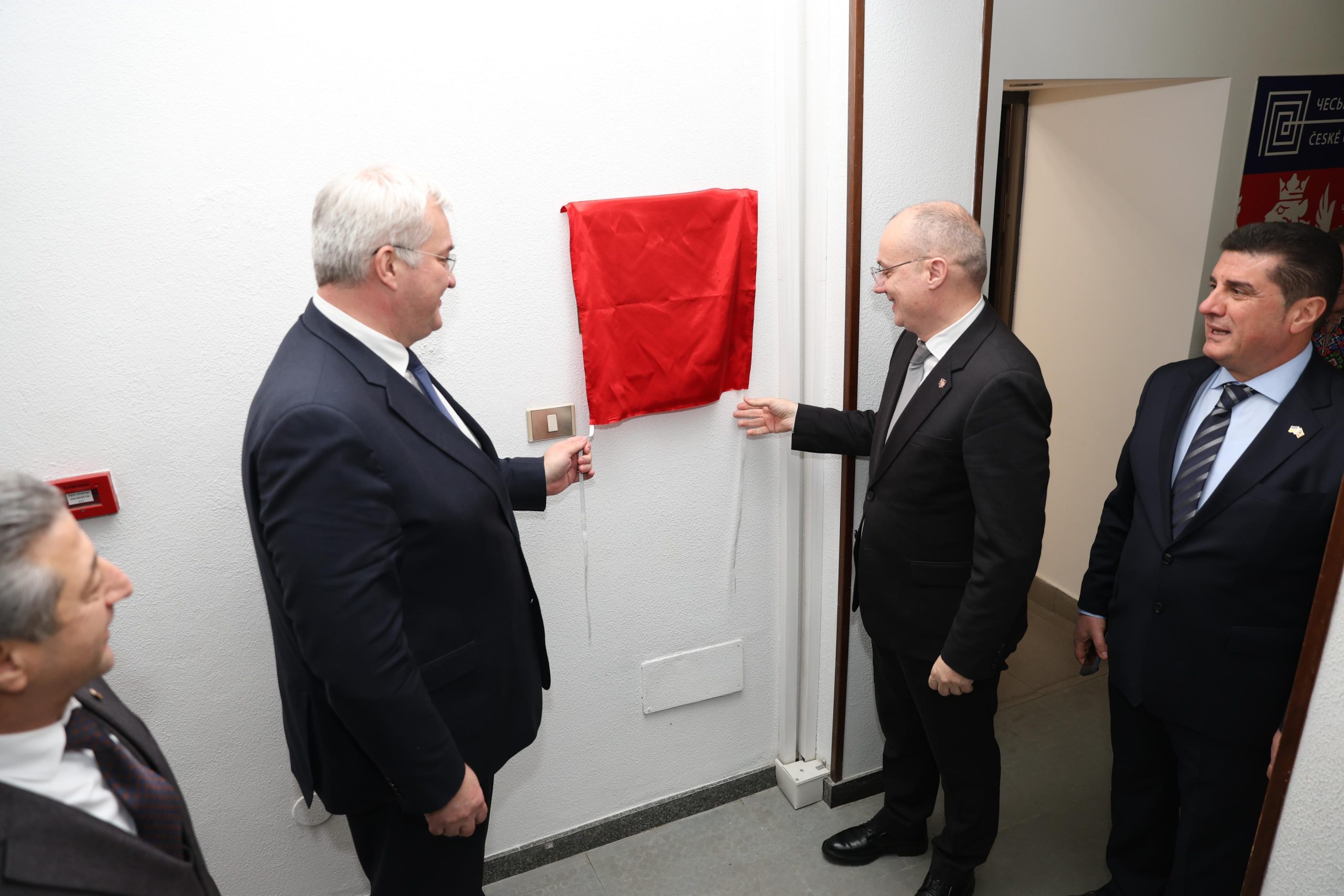 Hapet ambasada shqiptare në Kiev/ Hasani: Dëshmon angazhimin për një Europë më të fortë