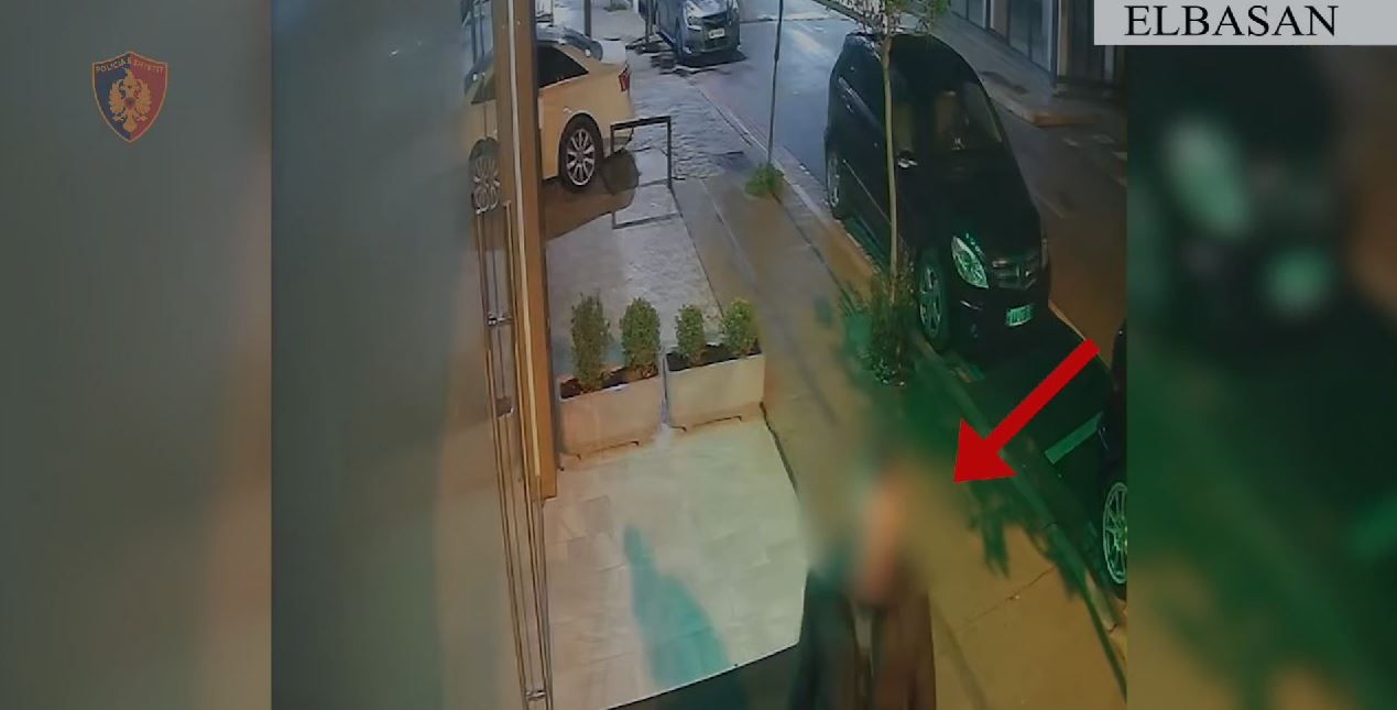 I vuri flakën një automjeti në Elbasan, arrestohet autori. I dënuar më parë për disa vepra penale