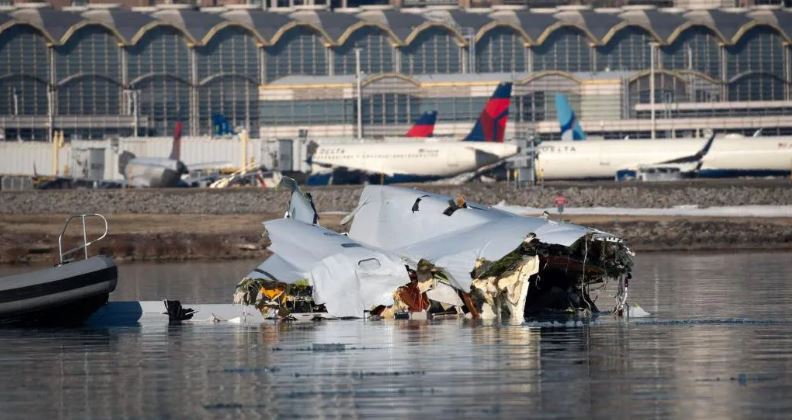 Tragjedia ajrore në SHBA, gjenden kutitë e zeza të avionit të rrëzuar