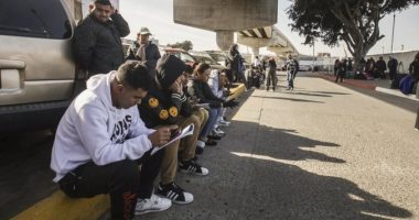 Policia kufitare amerikane arreston rreth 1200 emigrantë në ditë