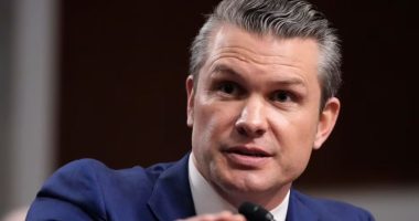 Senati konfirmon Hegsethin në postin e sekretarit amerikan të Mbrojtjes