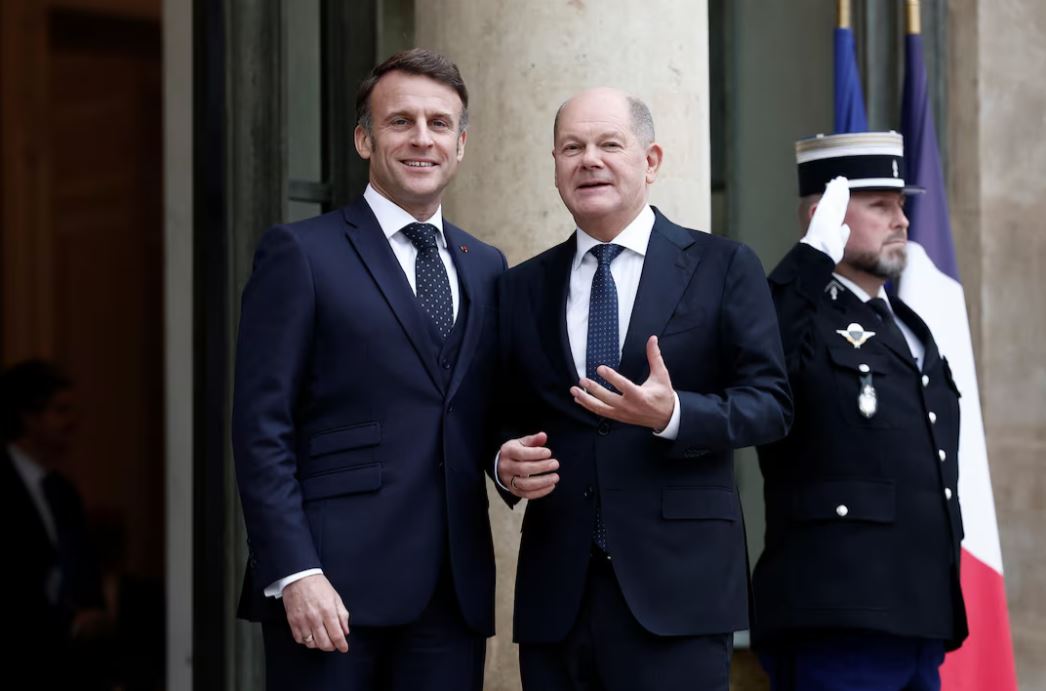 Mes kërcënimeve të Trump për tarifat, Macron dhe Scholz takohen në Paris