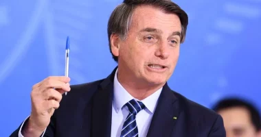 Ish-presidenti i Brazilit po kërkon kthimin e pasaportës së tij për të marrë pjesë në inaugurimin e Trump