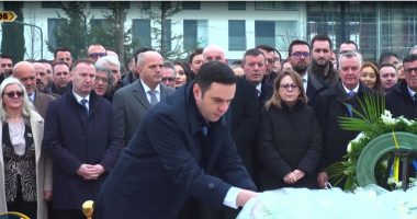 Nderim për Rugovën/ Homazhe në 19-vjetorin e vdekjes se ish-presidentit legjendar