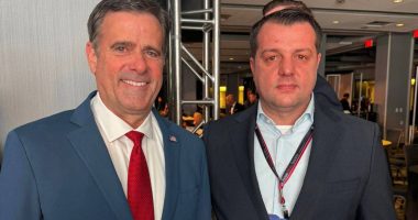 Shkëlqim Devolli takon shefin në ardhje të CIA-s, John Ratcliffe, flasin për zhvillimet në Kosovë