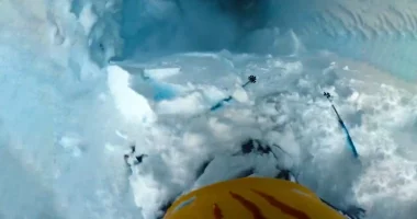 U goditën nga një ortek, ndërrojnë jetë tre skiatorë në Francë