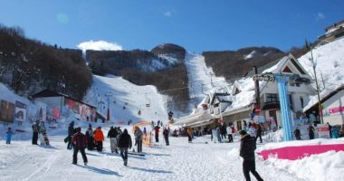 Revista e njohur: Turistët francezë në zbulim të xhevahirit të Ballkanit, Shqipërisë