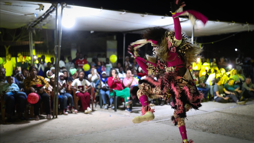 Festivali “Fanal” në Senegal, një festim ndryshe i trashëguar nga periudha koloniale