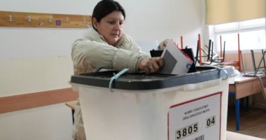 Kosovë/ Nis procesi i votimit në Mitrovicën e Veriut, komunë e banuar me shumicë serbe