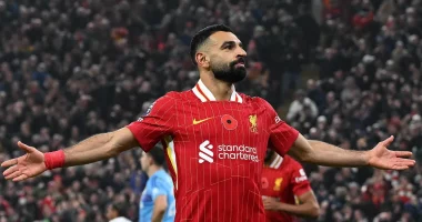 Fitore për titullin/ Liverpool merr “finalen” e Premier, City dorëzohet 2-0