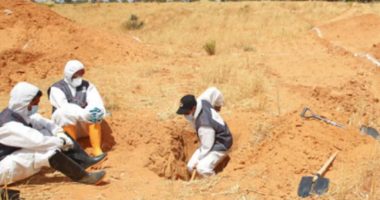 Trupat e dhjetëra emigrantëve janë gjetur në dy varre masive në Libi