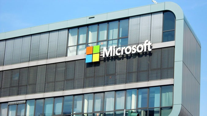 Microsoft do mbyll Skype në muajin maj, dëshiron që përdoruesit të kalojnë te Teams