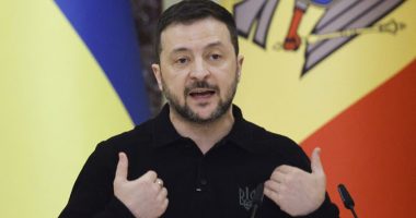 Zelensky: Më shumë se 100,000 njerëz në Mykolaiv pa ngrohje për shkak të sulmeve ruse