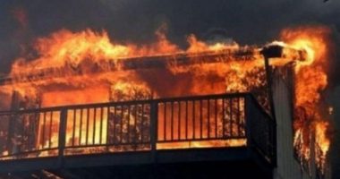 Përfshihet nga flakët banesa 2-katëshe në Tiranë, vetëm dëme materiale
