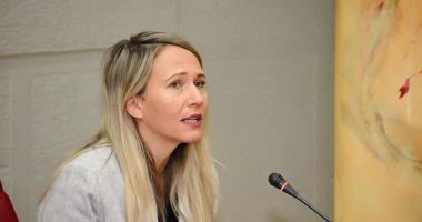 Anuela Ristani do drejtojë Bashkinë e Tiranës/ Një prej nënkryetarëve merr drejtimin pas arrestimit të Veliajt