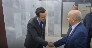 Nga urrejtja në dashuri: Si u “pajtua” Kurti me rivalët, për vota? (VIDEO)