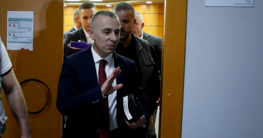 Arjan Ndoja kalon vetingun…e partisë/ Ish-prokurori i Durrësit në primaret e PD, në 2019 i shpëtoi atentatit me Rrumin e Shijakut