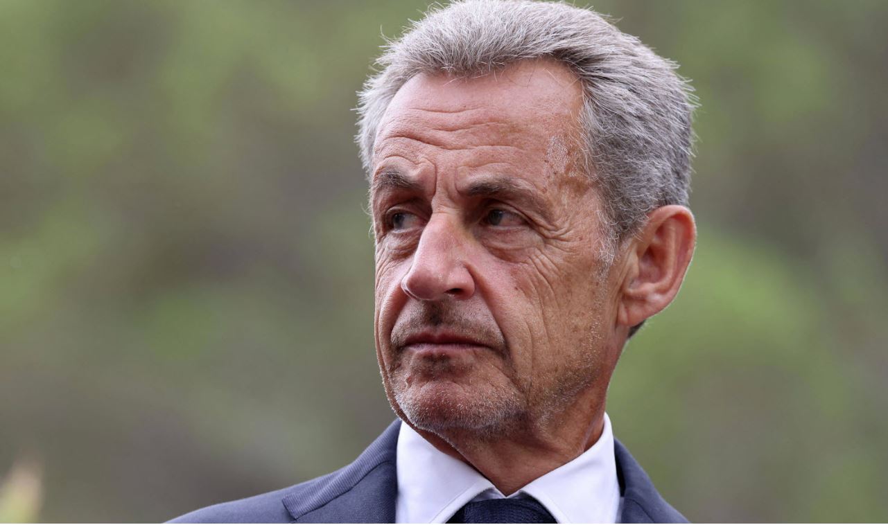 Nis dënimi për ish presidentin frances Nicolas Sarkozy, do të mbajë byzylyk elektronik si pjesë e dënimit me tre vjet burg