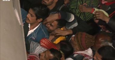 Kaos në stacionin e trenit në Indi/ Humbin jetën 18 persona, mes tyre edhe fëmijë