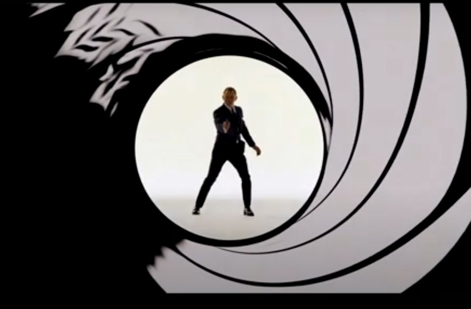 Amazon blen të drejtat e James Bond për 1 miliard dollarë