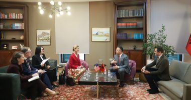 Zgjedhjet e 11 majit/ E ngarkuara me punë e SHBA i shkon në zyrë ministrit Hoxha