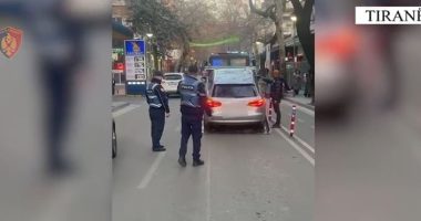 Lëvizja e lirë e automjeteve dhe këmbësorëve/ Rrugorja sposton me mjet ngritës 15 automjete