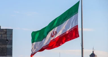 Zvicra dhe Gjermania mbyllin përkohësisht ambasadat në Iran