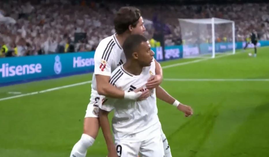 Mbappe në versionin “CR7”/ Sulmuesi francez synon rekordet e portugezit