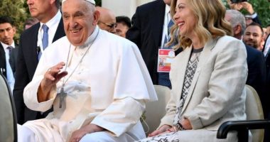 Meloni viziton Papën në spital: Nuk e ka humbur sensin e humorit