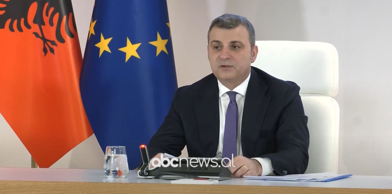 “Ekonomia do nxitet nga turizmi”, Sejko: Inflacioni në objektiv brenda 2025. Luhatjet e kursit, të ndikuara nga kërkesa e tregut