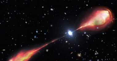 Teleskopët vëzhgojnë një valë radioje masive nga një objekt i ndritshëm dhe i hershëm në univers