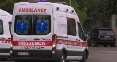 Ra nga shkallët e banesës/ Durrës, ndërron jetë gjatë transportimit në ambulancë 74 vjeçari