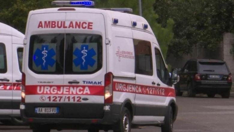 Ra nga shkallët e banesës  Durrës  ndërron jetë gjatë transportimit në ambulancë 74 vjeçari