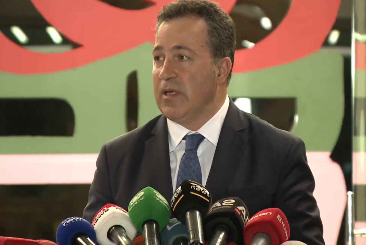 Gara për qarkun e Korçës, Peleshi prezanton listën e kandidatëve për deputetë